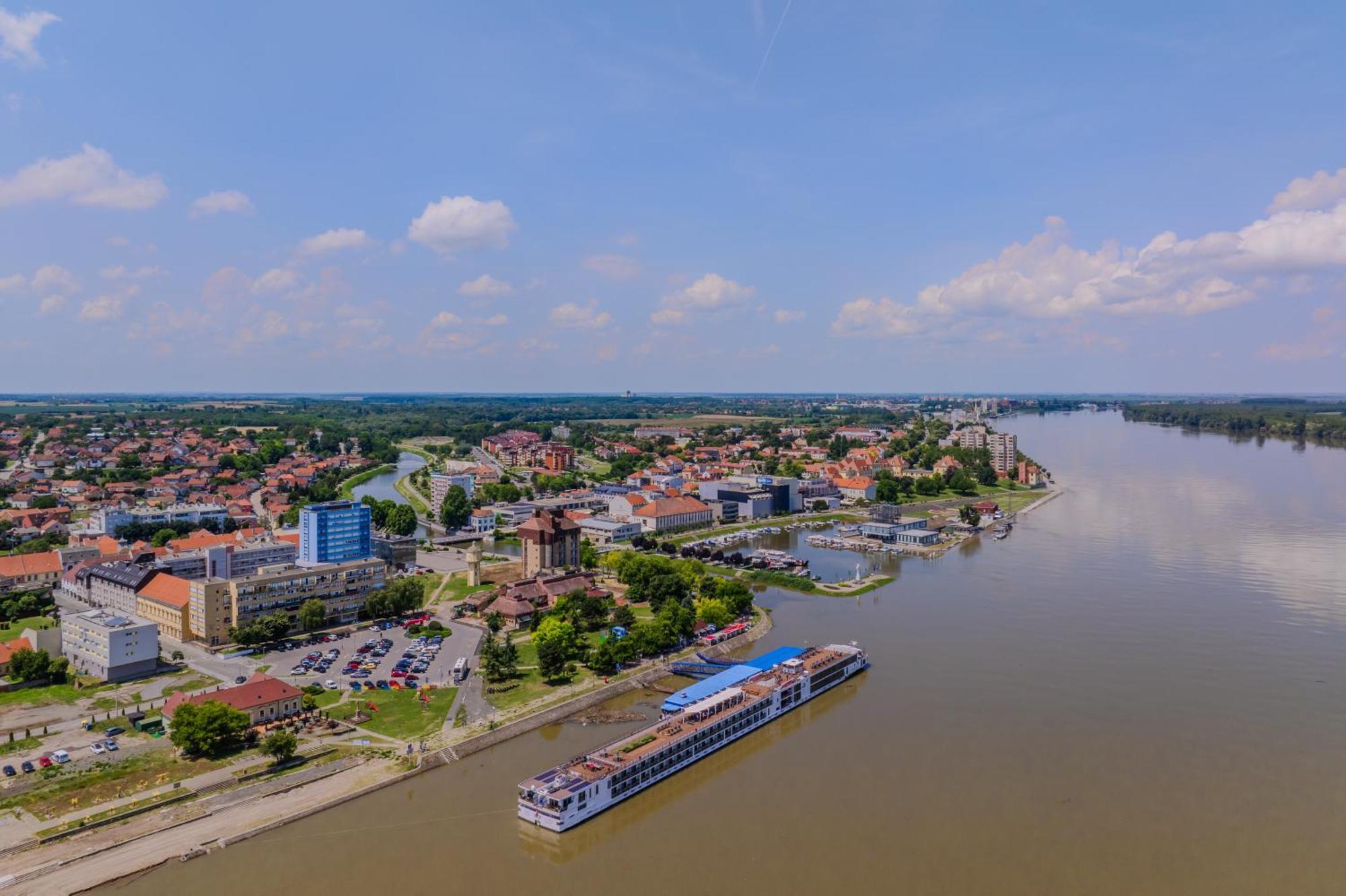 Apartman Sanda Vukovar Exterior foto